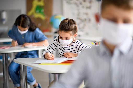 bimbi a scuola